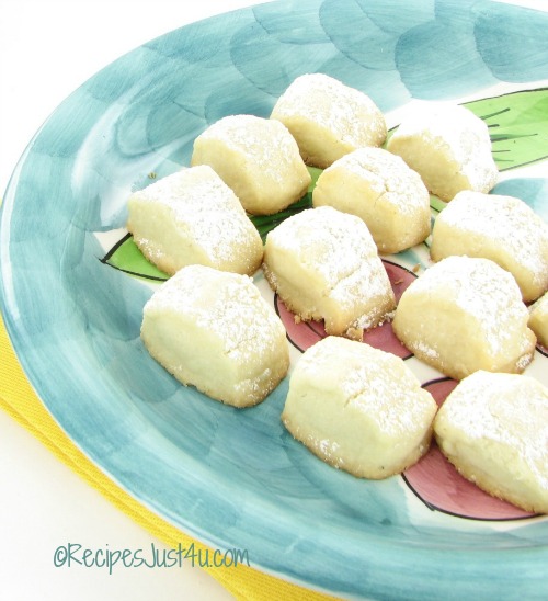 Melting moments shortbread pillow cookies