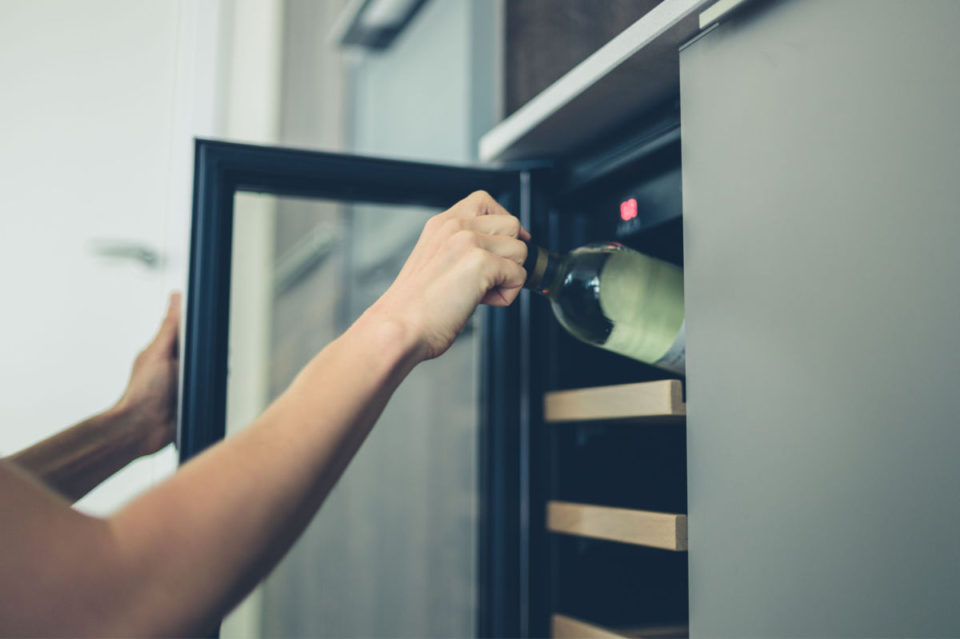 Red Wine Temperature & White Wine Temperature (for Serving & Storing)